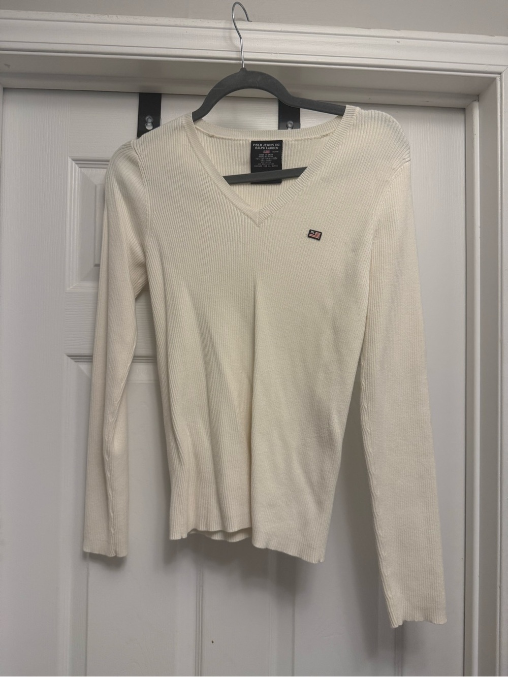 Ralph Lauren Polo Jeans Co. Ivory V-Neck Ribbed Long Sleeve Sweater Size M.